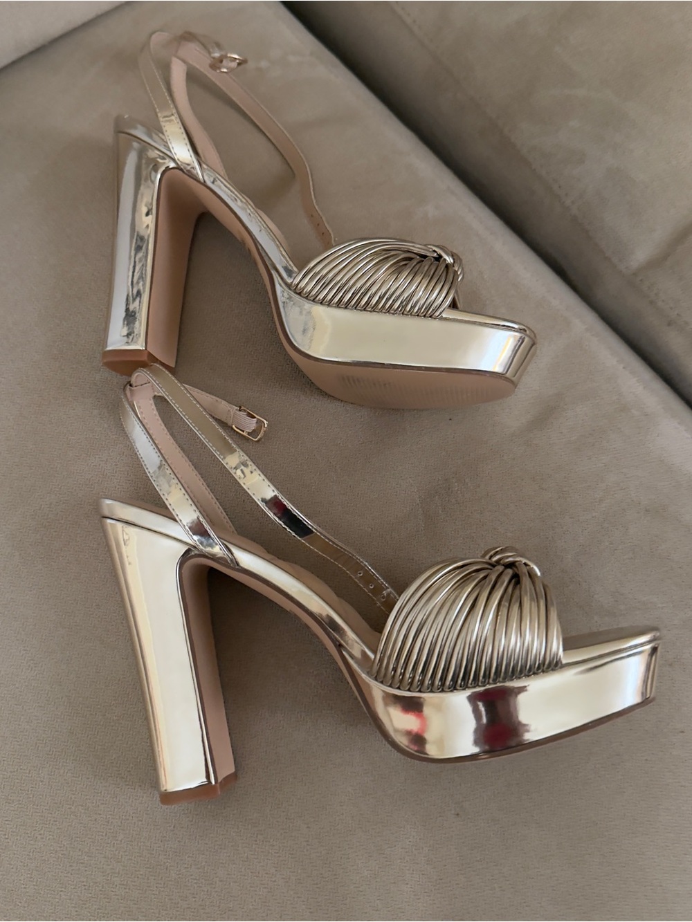 Metallic Gold Knotted Platform Sandals - Picture 6 of 6